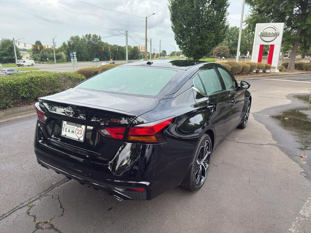 New 2025 Nissan Altima 2.5 SR image 7
