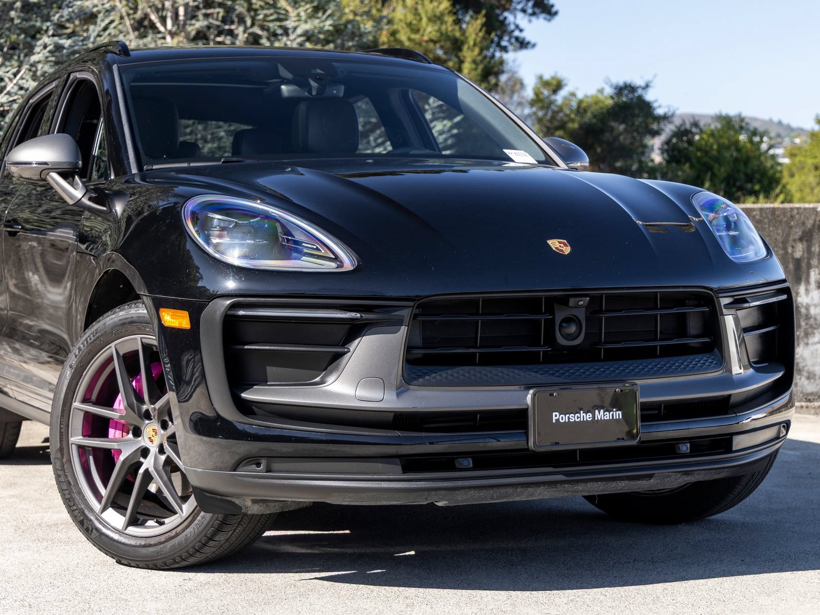 Certified 2023 Porsche Macan Turbo AWD/4WD image 9
