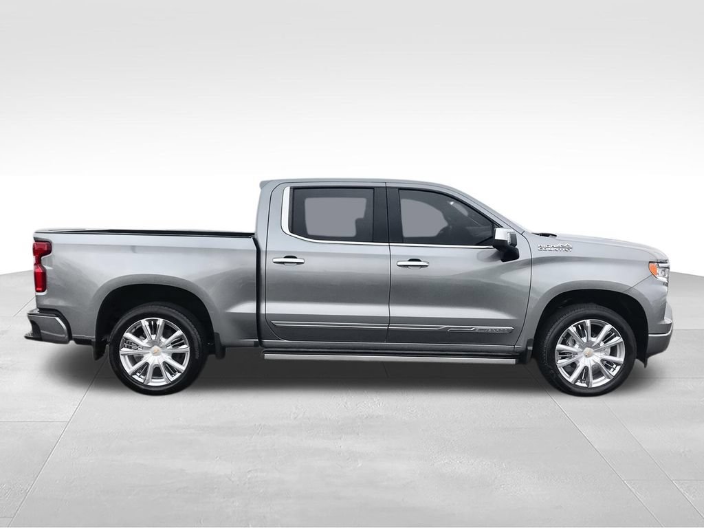 Used 2023 Chevrolet Silverado 1500 High Country AWD/4WD image 9