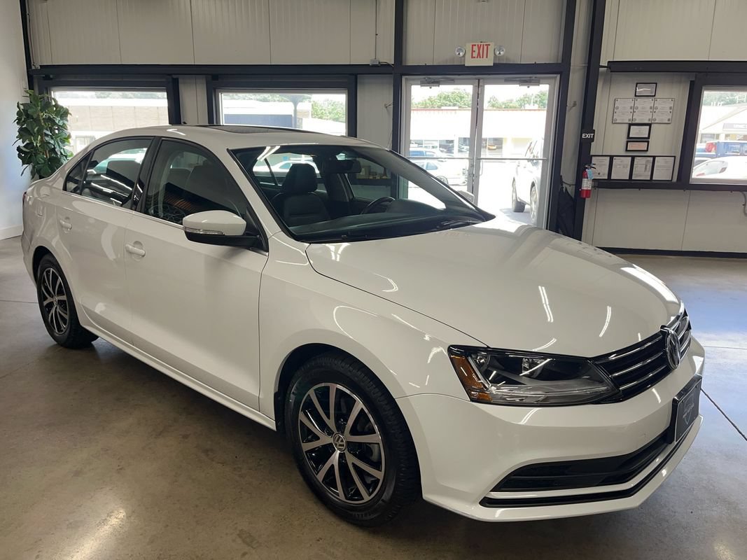 Used 2017 Volkswagen Jetta SE FWD image 17