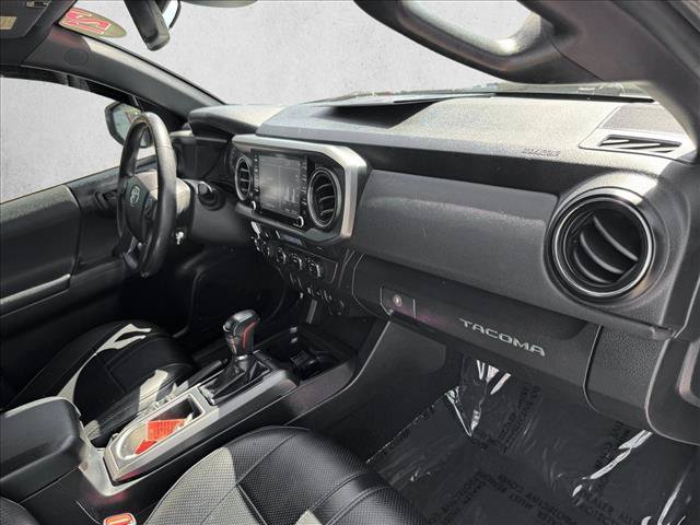 Certified 2021 Toyota Tacoma TRD Off-Road AWD/4WD image 20