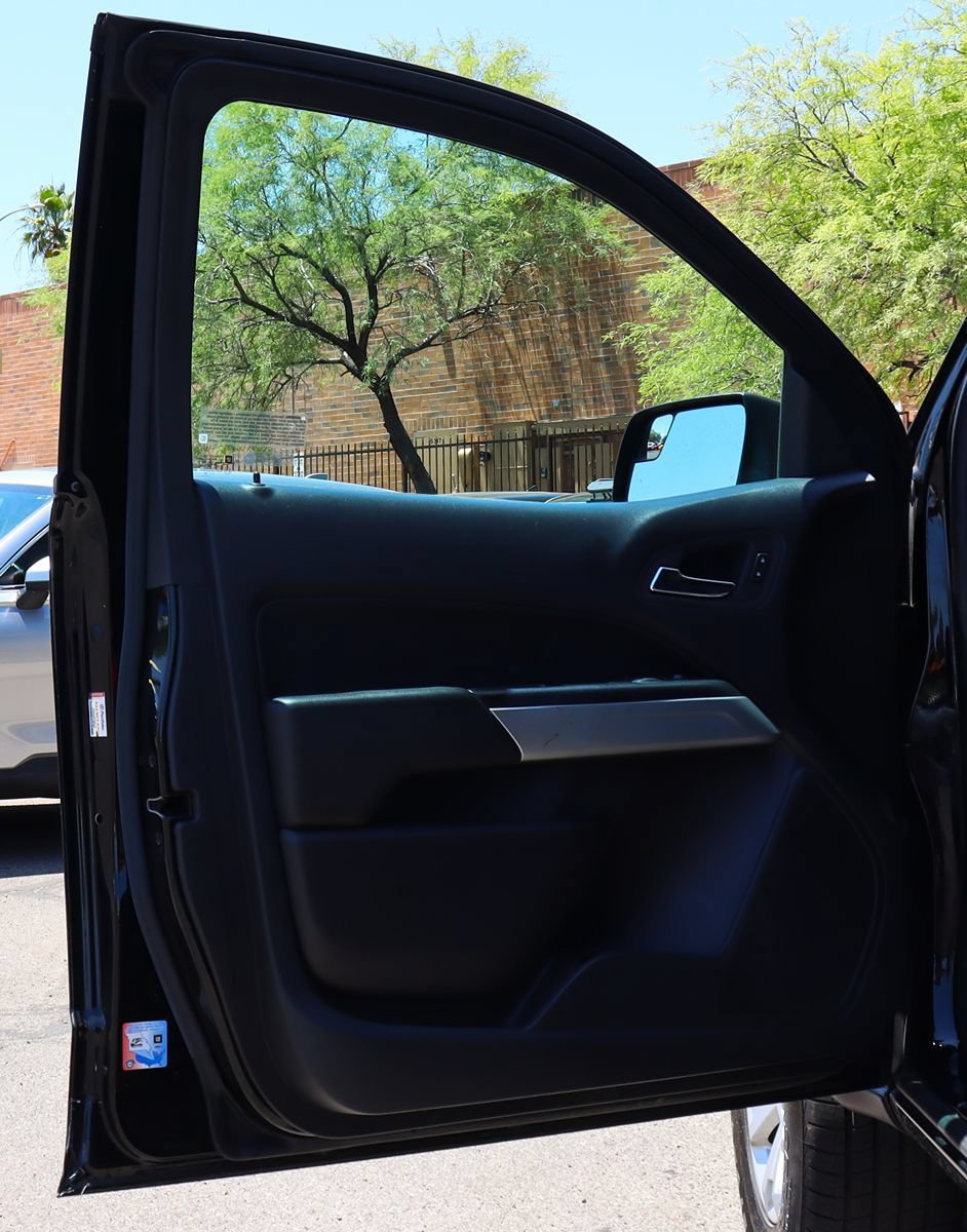 Used 2022 Chevrolet Colorado LT w/ Fleet Safety Package RWD image 30