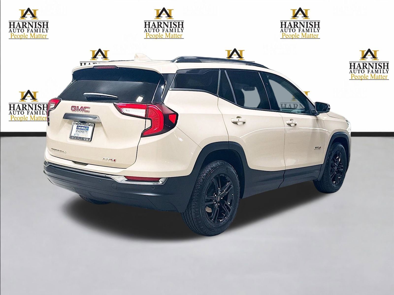 Used 2022 GMC Terrain AT4 w/ Infotainment Package II AWD/4WD image 6