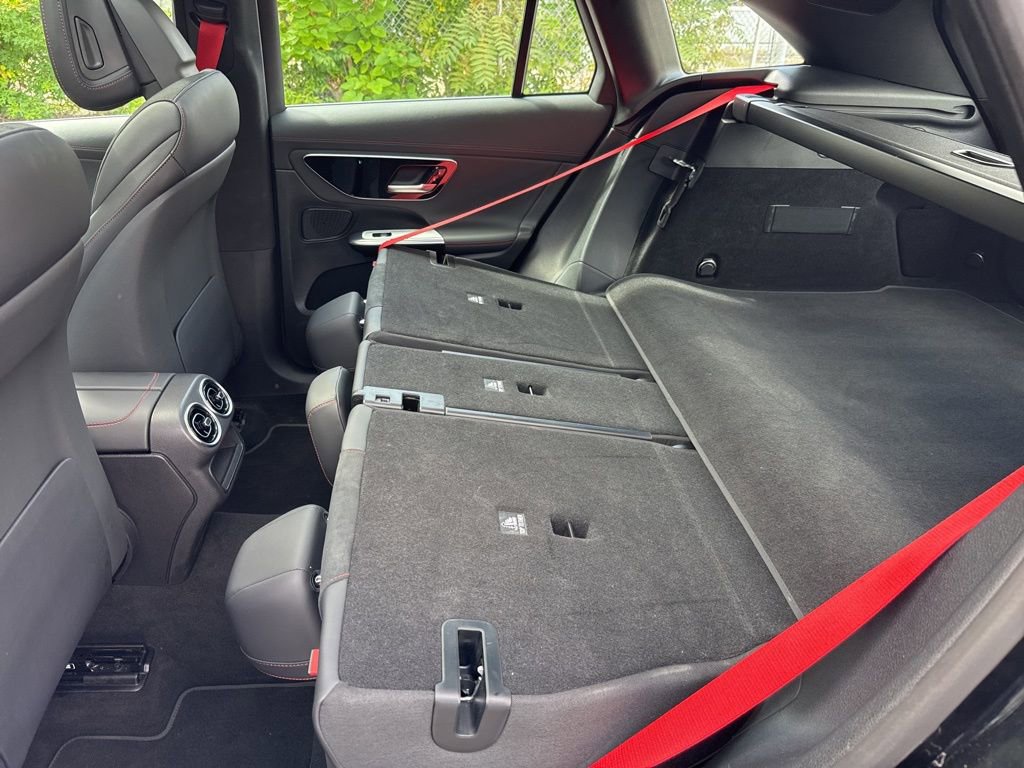 Used 2025 Mercedes-Benz GLC 43 AMG 4MATIC image 26