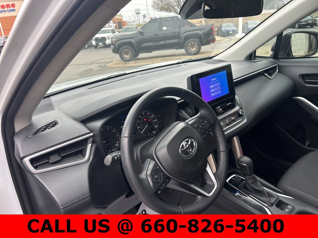 Certified 2025 Toyota Corolla Cross LE image 16