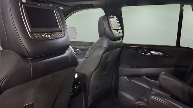 Used 2016 Cadillac Escalade Platinum AWD/4WD image 22