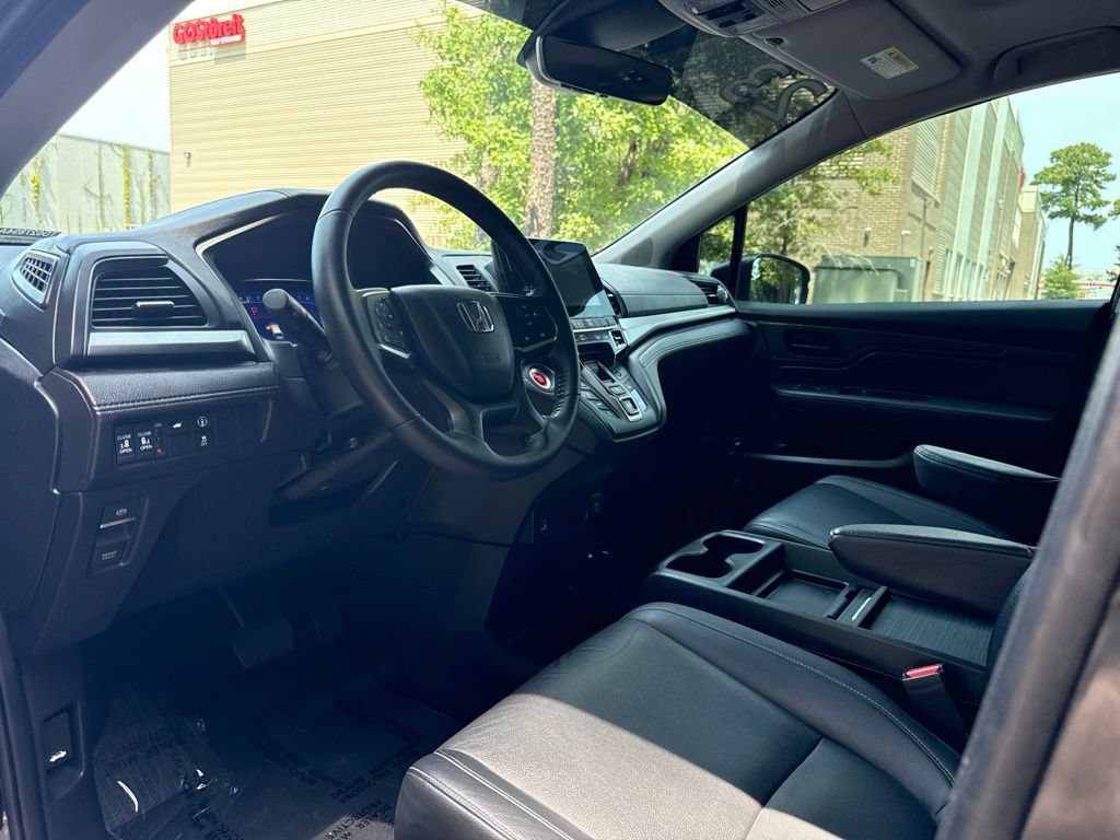 Used 2023 Honda Odyssey EX-L image 17
