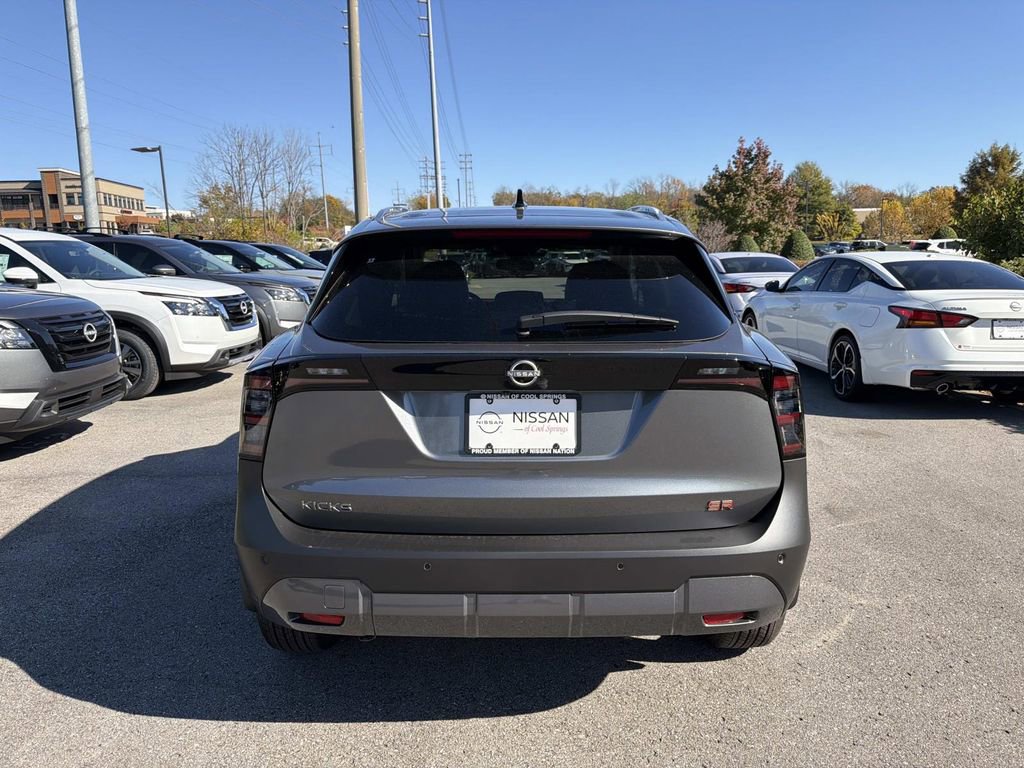 New 2026 Nissan Kicks SR FWD image 6