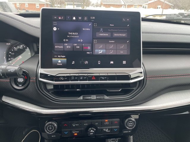 Used 2024 Jeep Compass Trailhawk w/ Trailhawk Convenience Group image 23