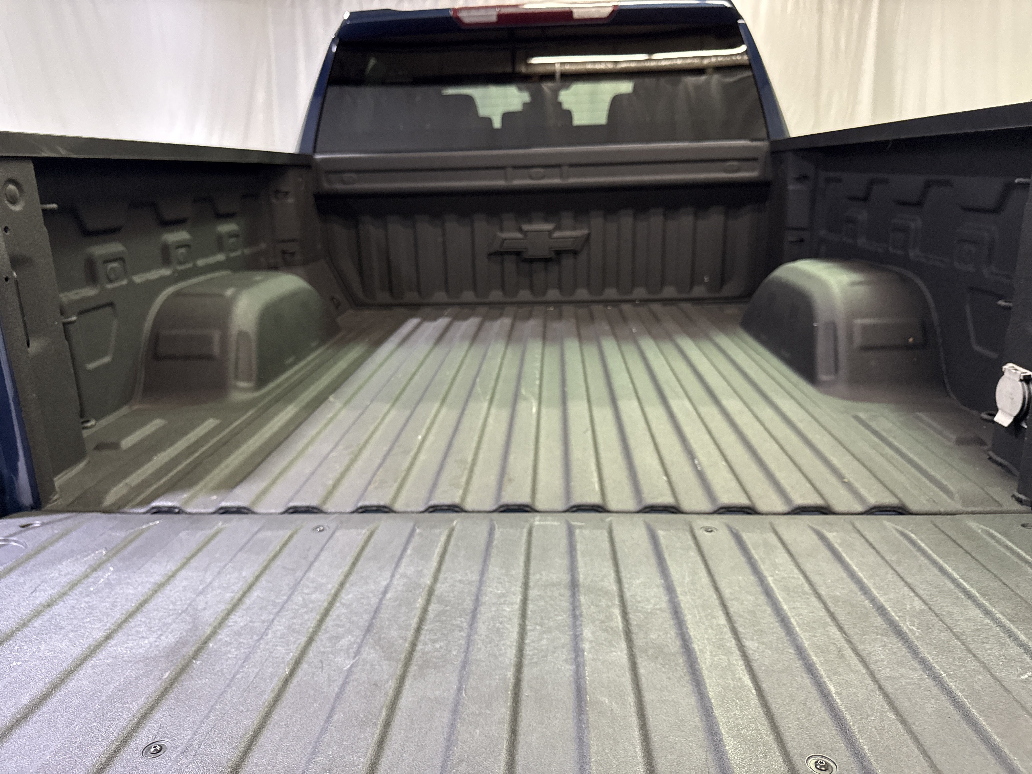 Used 2022 Chevrolet Silverado 1500 RST w/ Protection Package AWD/4WD image 14