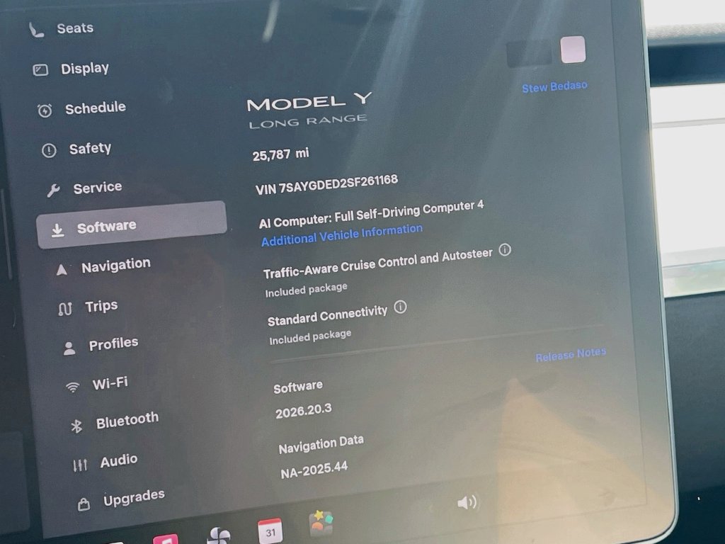 Used 2025 Tesla Model Y Long Range RWD image 11