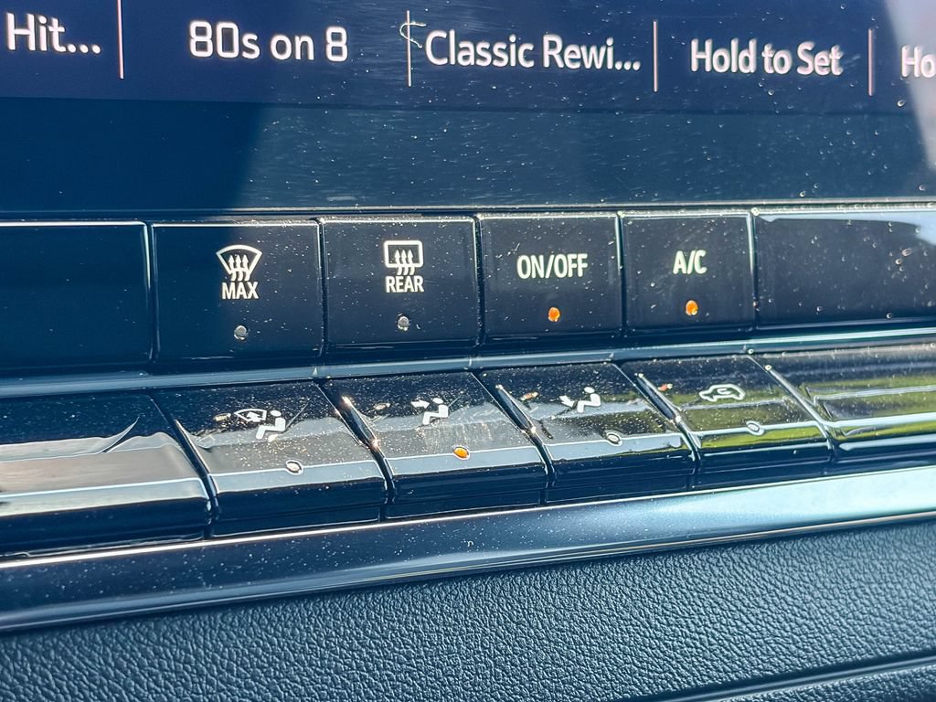 Certified 2023 Chevrolet Colorado Trail Boss w/ Advanced Trailering Package AWD/4WD image 28