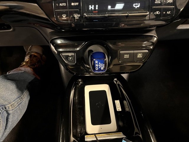 Used 2016 Toyota Prius Four image 28