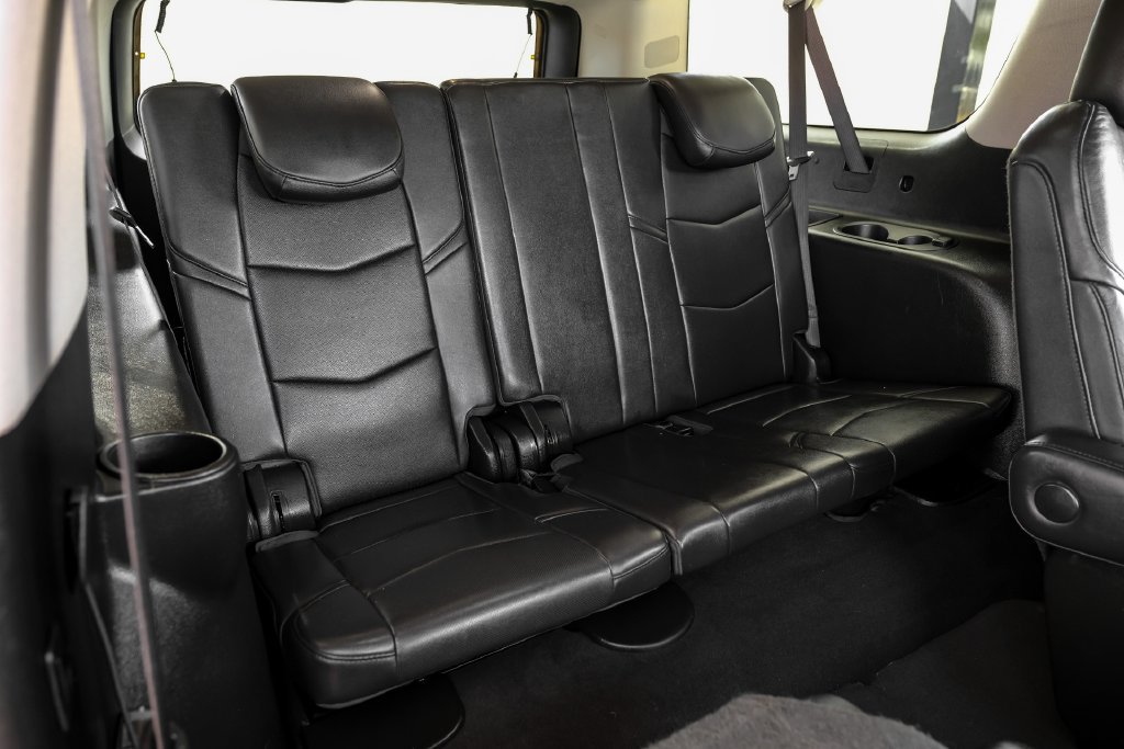 Used 2019 Cadillac Escalade ESV Premium Luxury RWD image 44