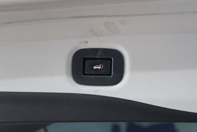 Used 2020 Nissan Rogue SL AWD/4WD image 14