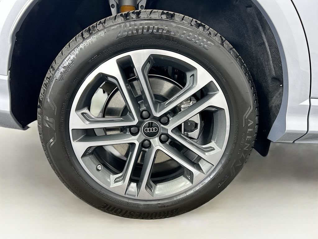 Used 2025 Audi Q5 Premium Plus w/ Premium Plus AWD/4WD image 33