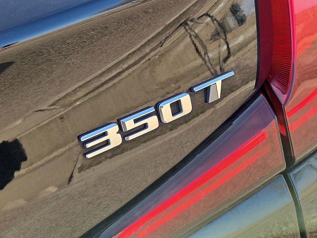 Used 2024 Cadillac XT4 Premium Luxury image 15