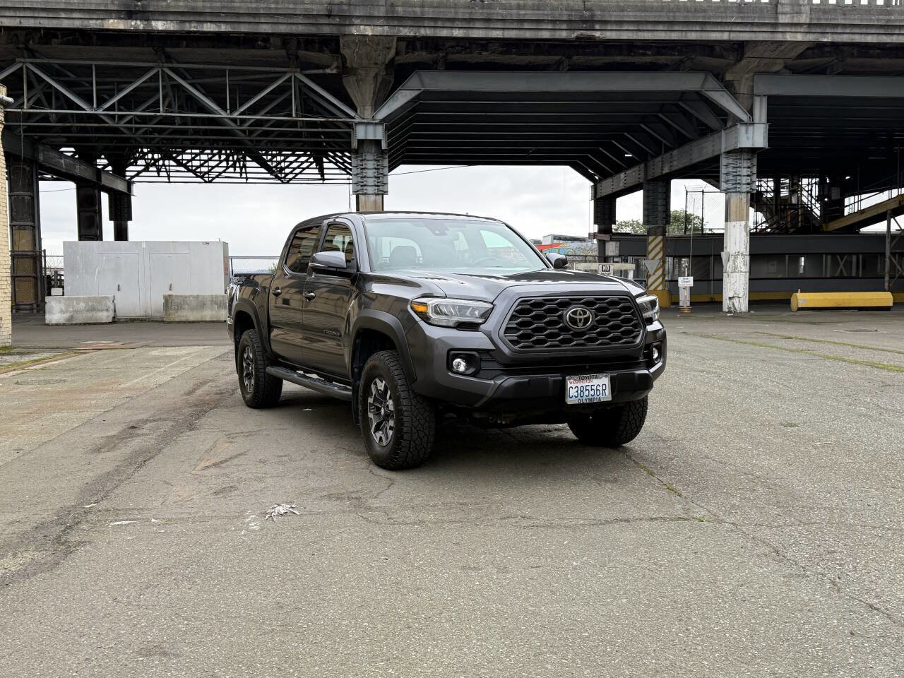 Used 2020 Toyota Tacoma TRD Off-Road w/ Blackout Package image 13