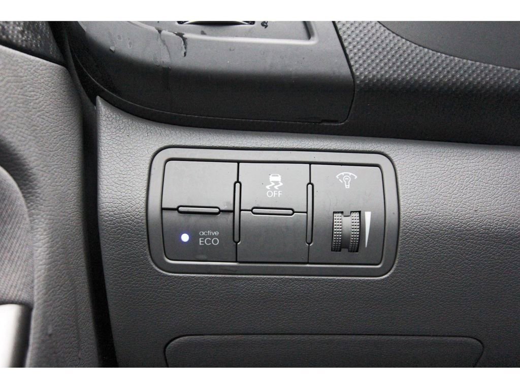 Used 2017 Hyundai Accent Value Edition image 21