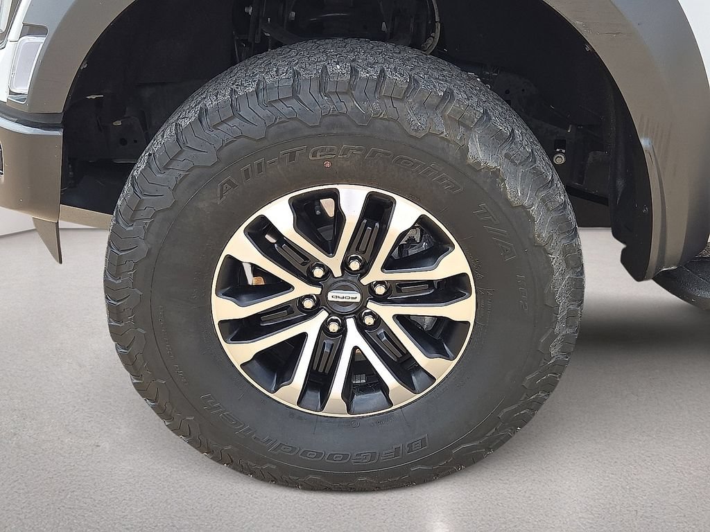 Used 2023 Ford F150 Raptor w/ Raptor Carbon Fiber Package AWD/4WD image 11