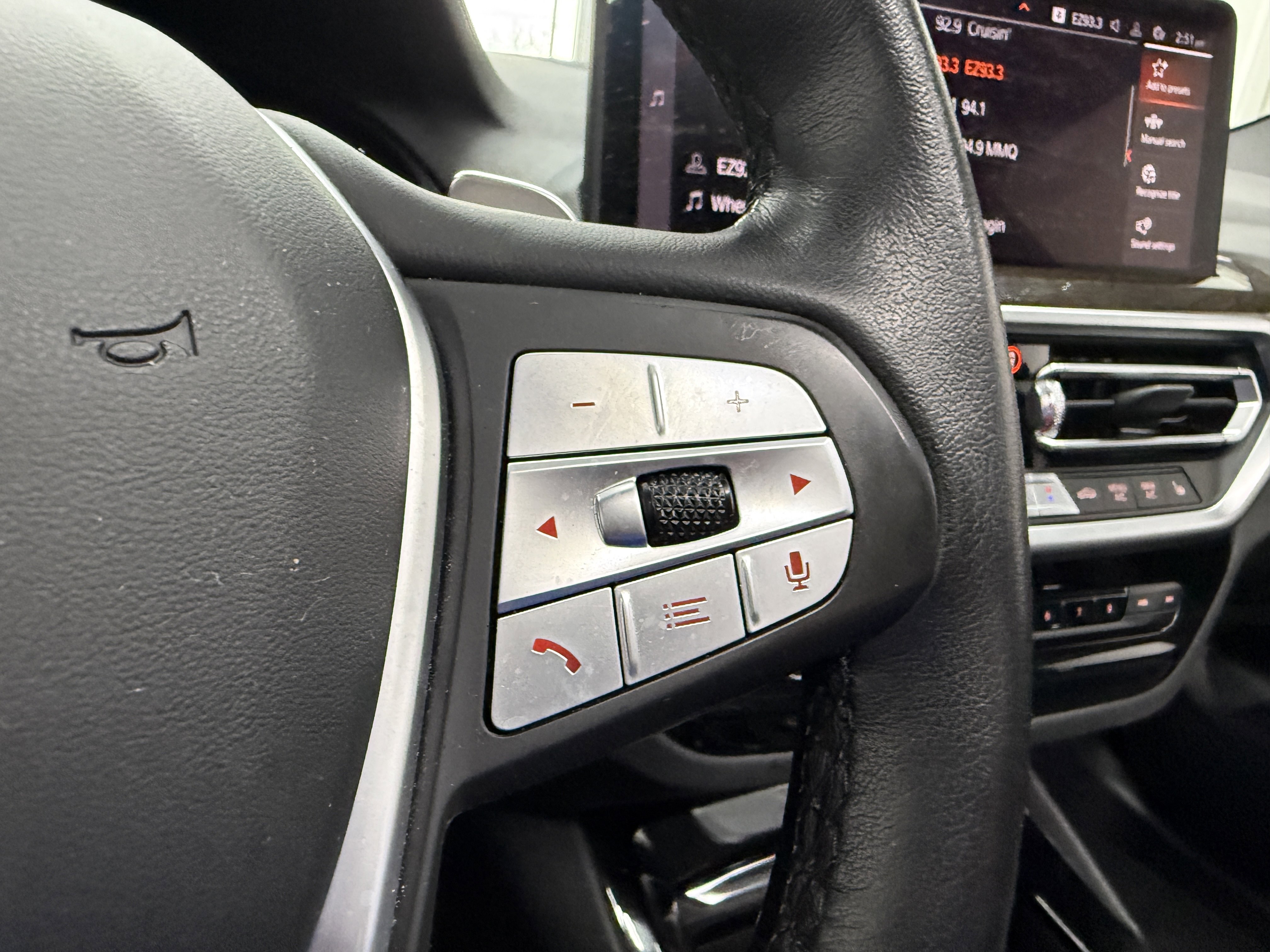 Used 2023 BMW X3 xDrive30i w/ Premium Package image 17