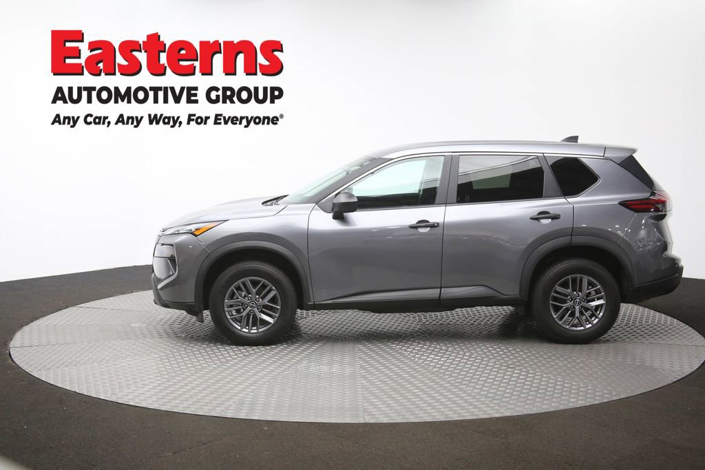 Used 2024 Nissan Rogue S image 61