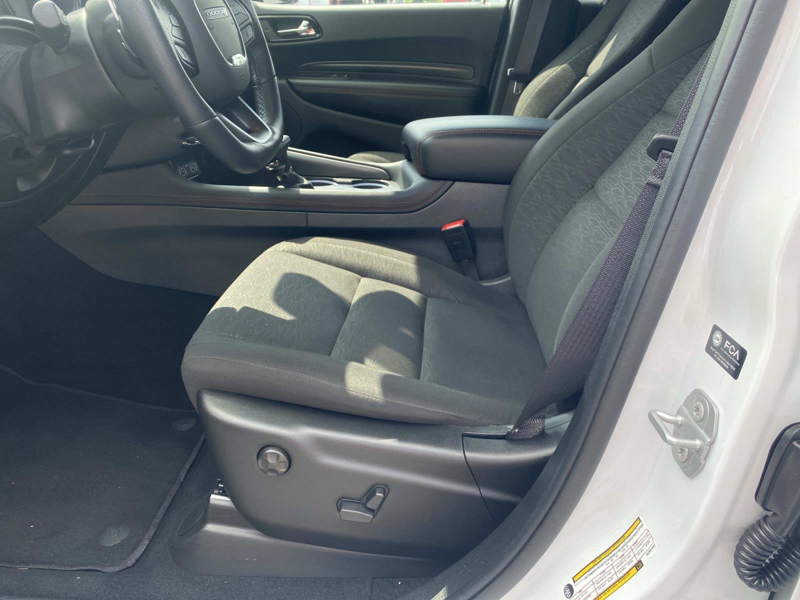 Used 2025 Dodge Durango GT RWD image 23