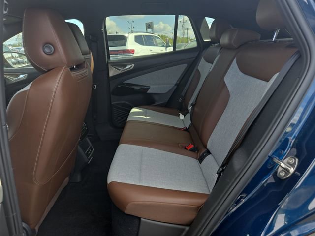 Certified 2023 Volkswagen ID.4 Pro AWD/4WD image 11