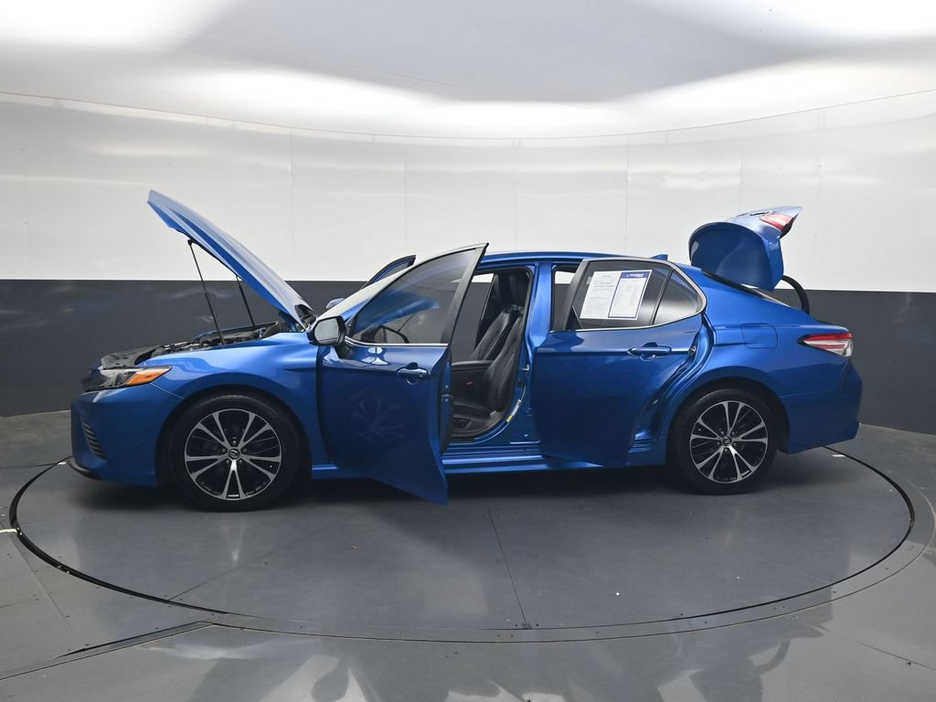 Used 2020 Toyota Camry SE FWD image 39