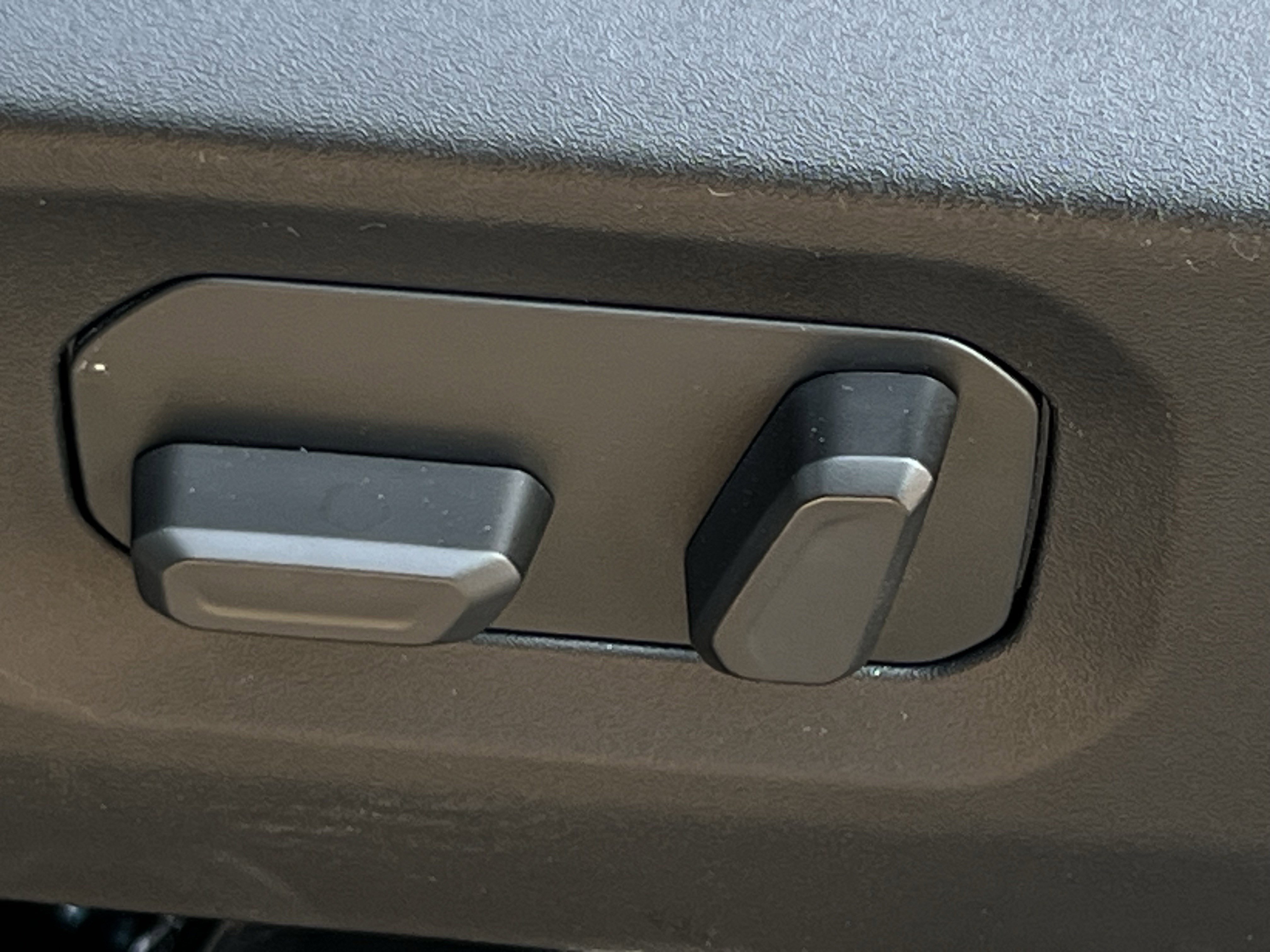New 2025 Jeep Gladiator Sport image 25