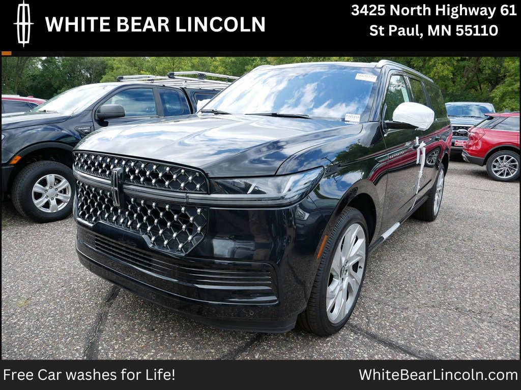 Used 2025 Lincoln Navigator L Black Label image 1