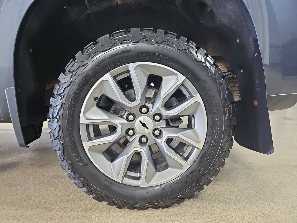 Certified 2020 Chevrolet Silverado 1500 RST AWD/4WD image 38