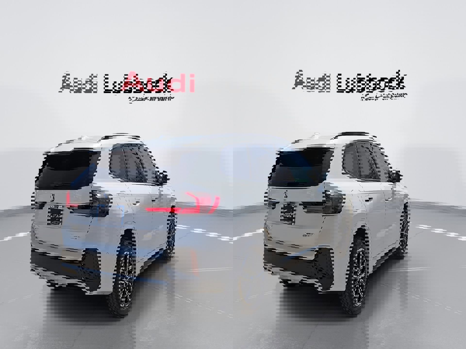 Used 2026 BMW X1 xDrive28i image 8