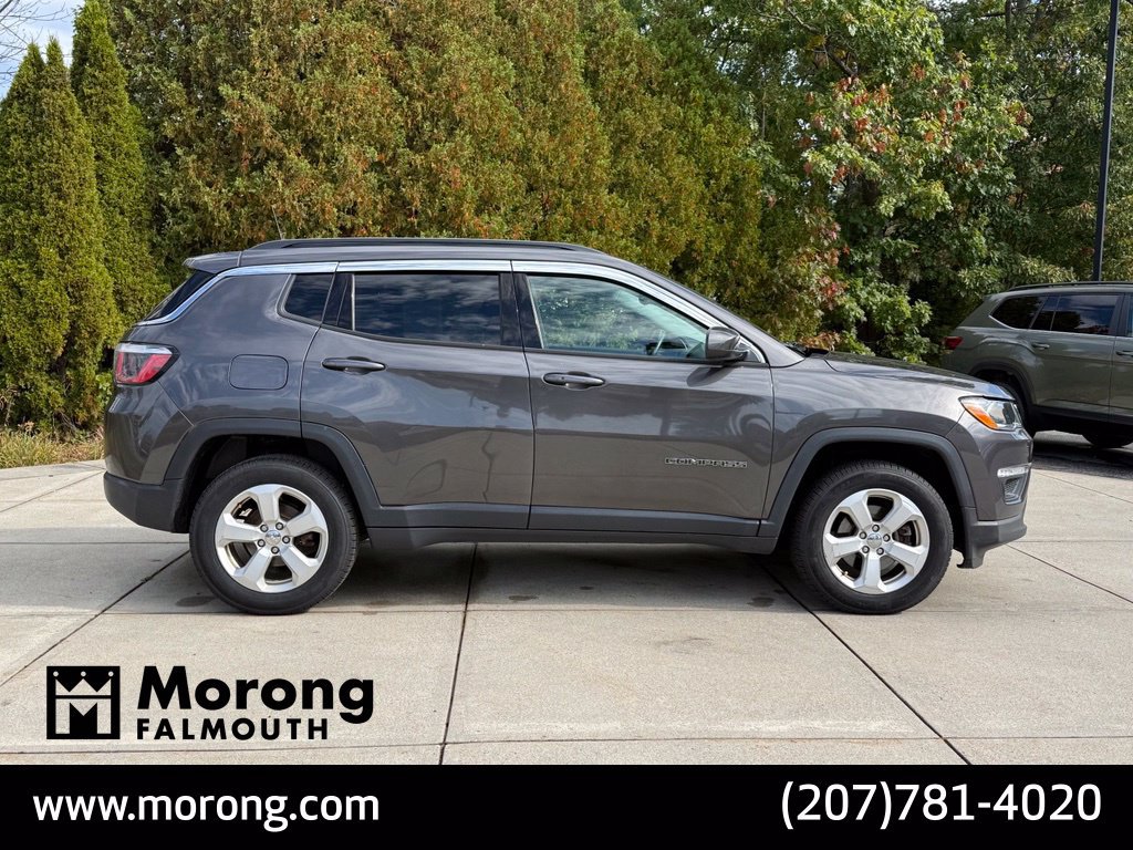Used 2019 Jeep Compass Latitude w/ Cold Weather Group AWD/4WD image 7