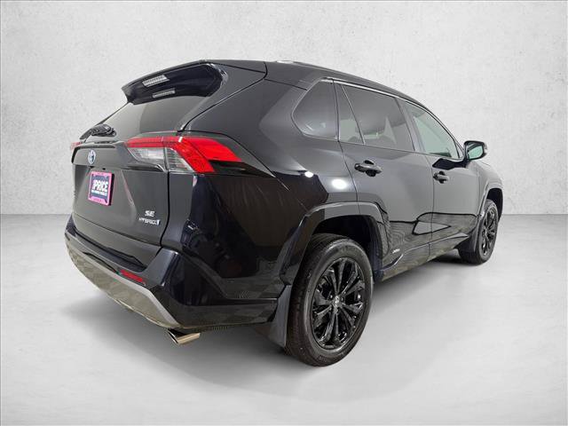 Used 2024 Toyota RAV4 SE AWD/4WD image 3