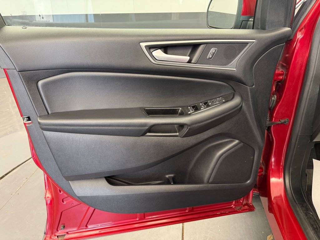 Used 2020 Ford Edge SEL w/ Convenience Package image 22