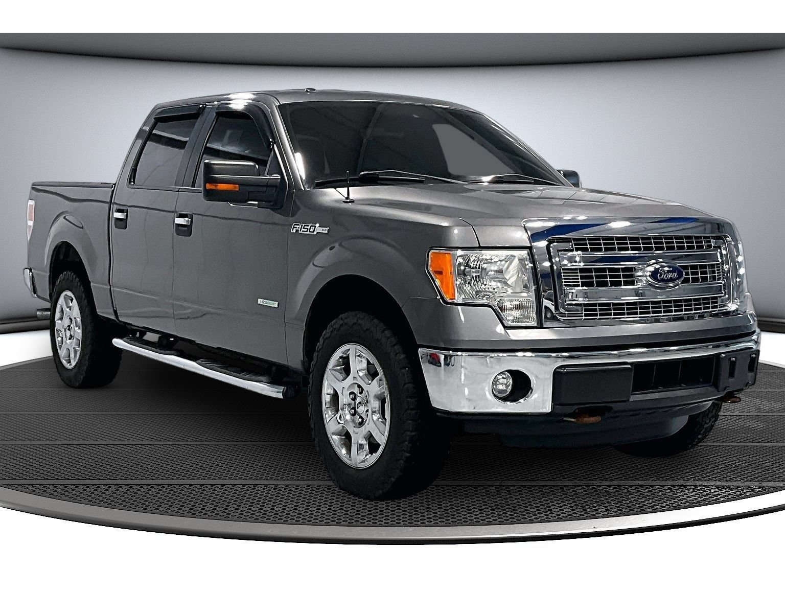 Used 2014 Ford F150 XLT w/ Equipment Group 302A Luxury AWD/4WD image 2