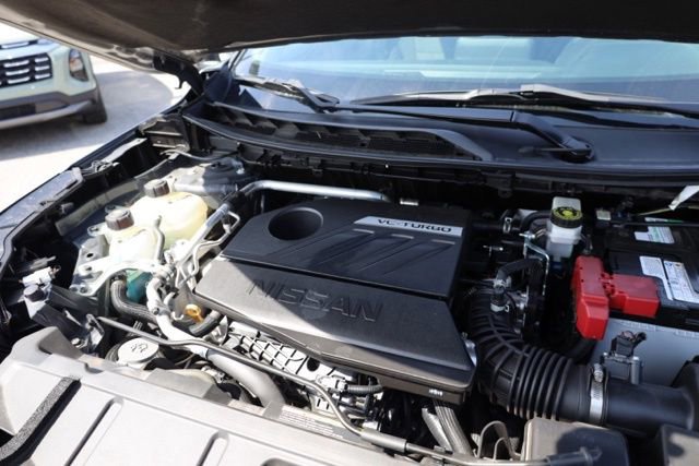Used 2024 Nissan Rogue SV image 41