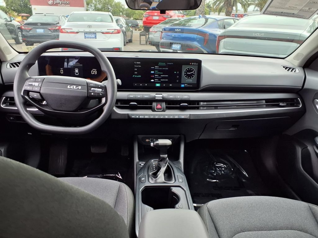 Used 2025 Kia K4 FWD image 22