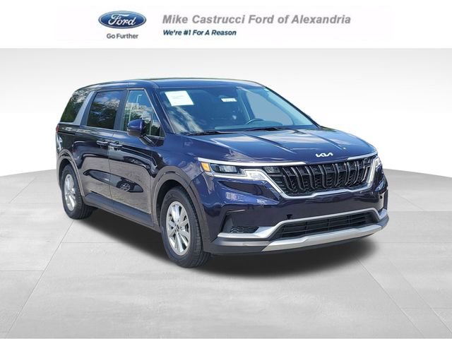 Used 2024 Kia Carnival LX FWD image 1