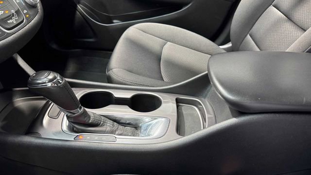 Used 2019 Chevrolet Malibu RS image 24