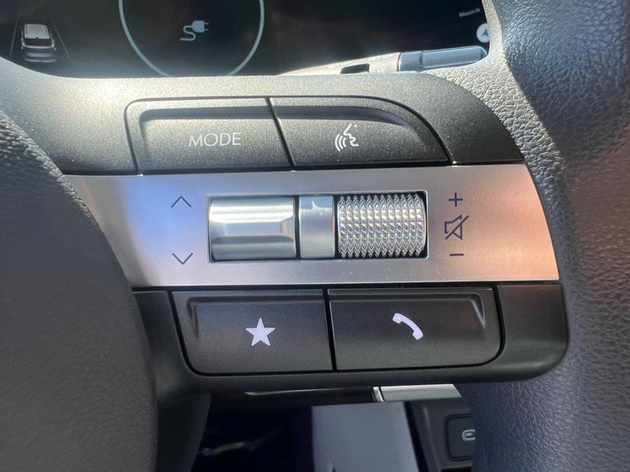 Used 2024 Hyundai Kona SE image 16