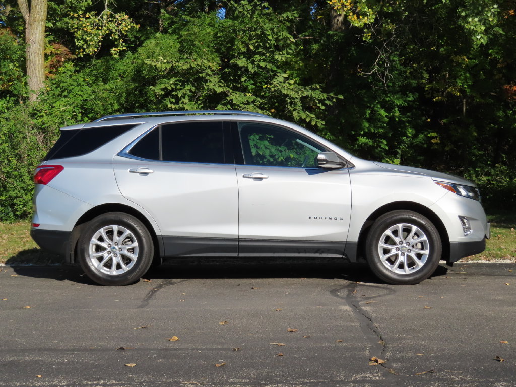 Used 2018 Chevrolet Equinox LT AWD/4WD image 2