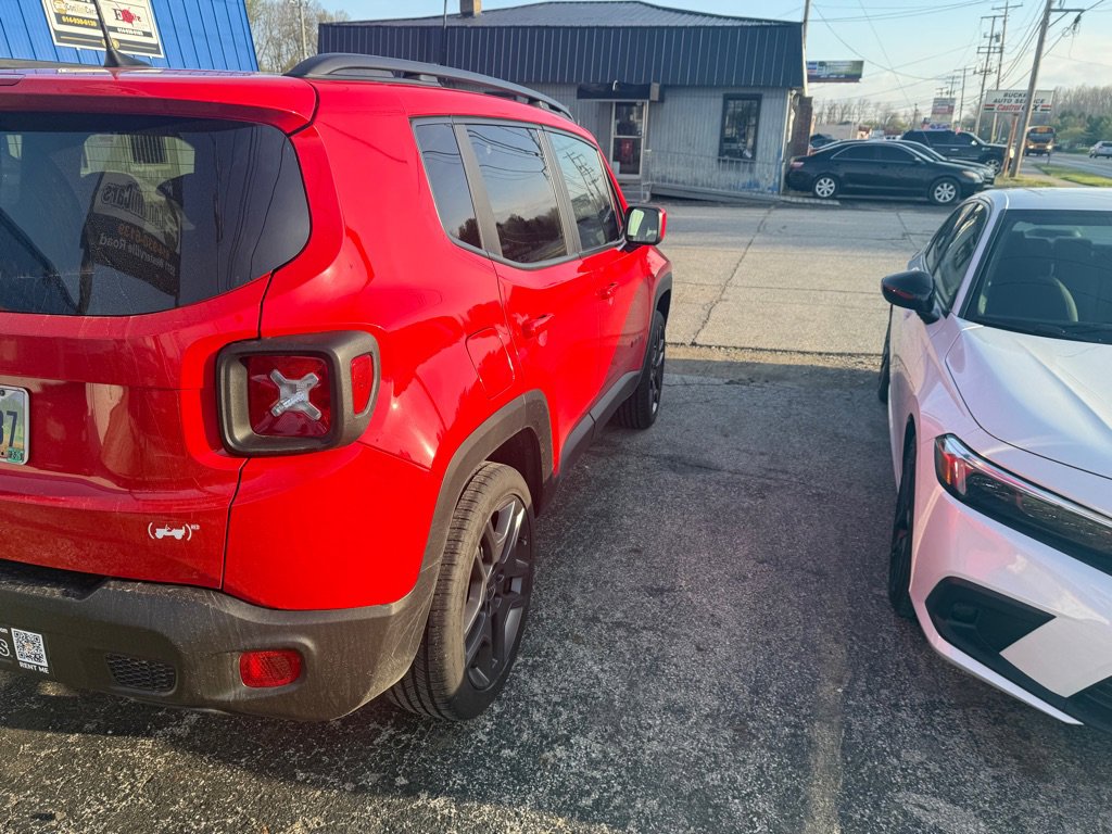 Used 2022 Jeep Renegade Latitude w/ Convenience Group image 4