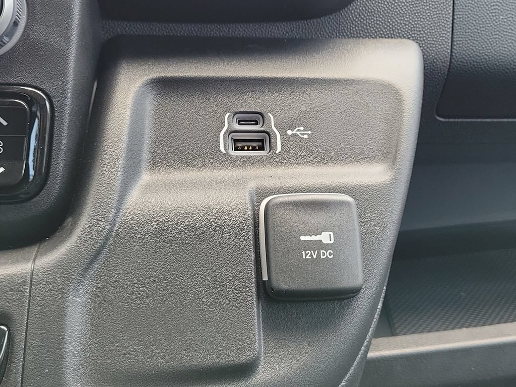 New 2026 RAM ProMaster 1500 w/ Convenience Group FWD image 24