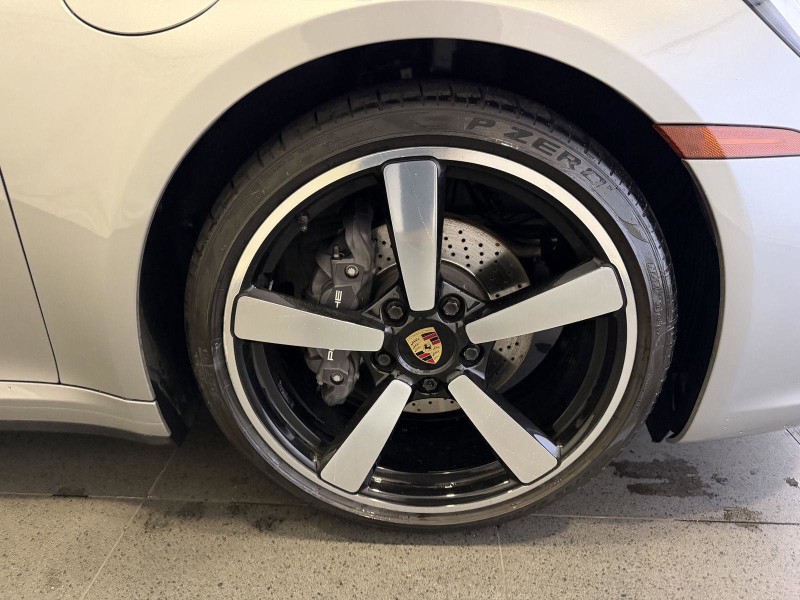 Used 2022 Porsche 911 Carrera image 13