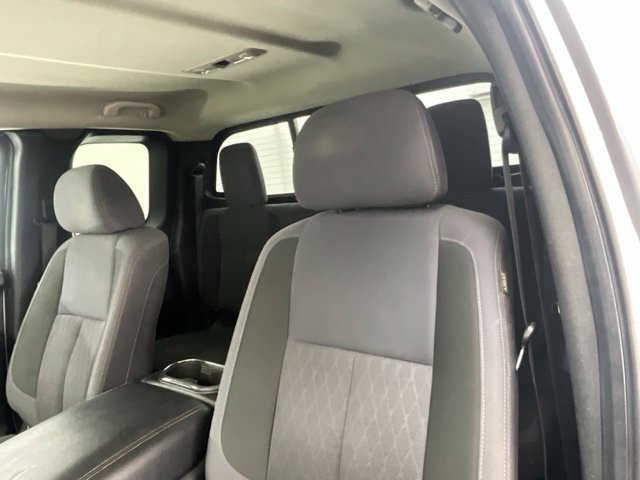 Used 2020 Nissan Titan SV w/ SV Convenience Package AWD/4WD image 5