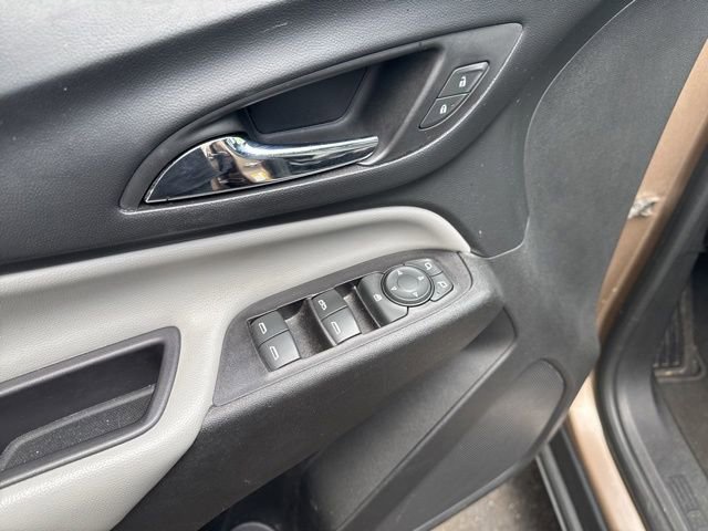Used 2019 Chevrolet Equinox LS image 8