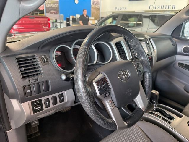 Used 2014 Toyota Tacoma 4x4 Double Cab w/ SR5 Package image 15