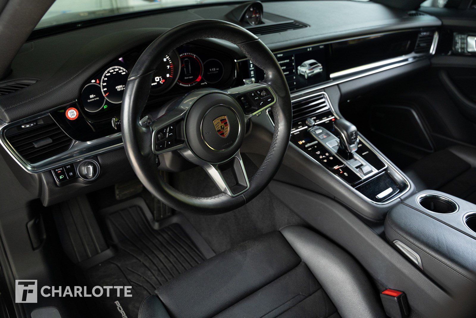 Used 2020 Porsche Panamera 4 image 20